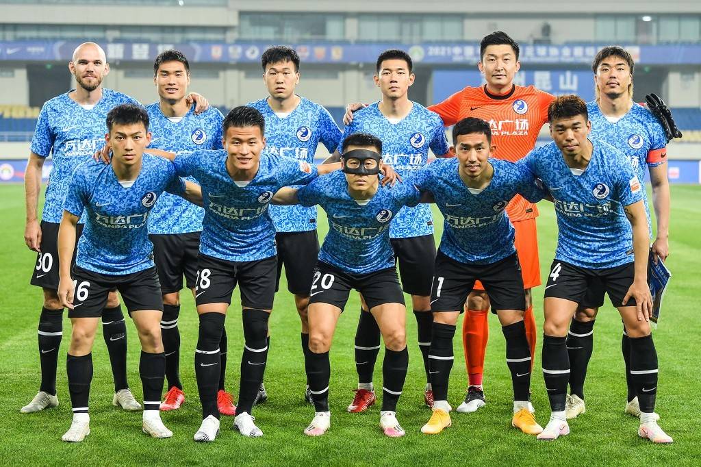 每体：巴萨发现约100名会员涉及欧冠对法兰克福门票转售问题